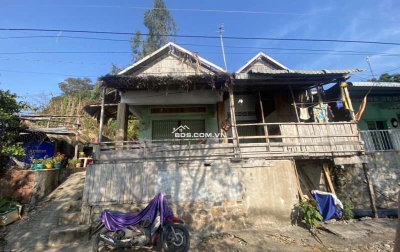 CHÍNH CHỦ - CẦN BÁN NHÀ THỔ CƯ thuận tiện kinh doanh tại KHU DU LỊCH ĐẢO HẢI TẶC